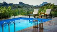 Bazén v ubytovaní Villa Natura prive swimming pool alebo v jeho blízkosti