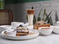 Jídlo v hotelu nebo okolí