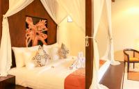 Theanna Villa and Spa Cangguにあるベッド