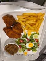 Jídlo v penzionu nebo okolí