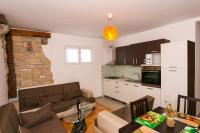 Kuchyňa alebo kuchynka v ubytovaní Apartments Intrada
