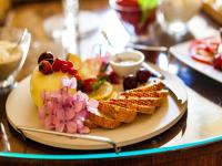 Jedlo v ubytovaní bed & breakfast alebo blízkom okolí