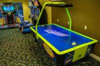 Eine Spielezimmer in der Unterkunft The Resort on Cocoa Beach