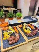 Mâncare la sau în apropiere de acest hotel