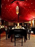 Εστιατόριο ή άλλο μέρος για φαγητό στο Reggies's Camel Camp,Osian