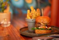 Φαγητό σε αυτό το καταφύγιο ή κάπου εκεί κοντά