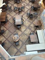 Un restaurante u otro lugar para comer en Distrito Hostal Y Gatro bar