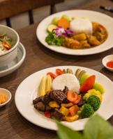 Comida en el hotel o alrededores