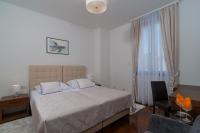 Posteľ alebo postele v izbe v ubytovaní Luxury Rooms Near the Beach3