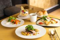 Jídlo v hotelu nebo okolí