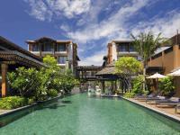 una imagen de una piscina en un resort en Mercure Samui Chaweng Tana, en Chaweng