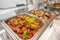 Comida en la habitación en casa particular o alrededores