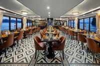 En restaurant eller et andet spisested på Halong Premium Cruises Group