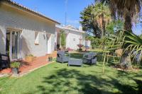 Vonkajšia záhrada v ubytovaní Hotel Malaga Picasso