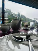 Imagine din galeria proprietății Kandy IVY Banks Lake View Resort în Kandy