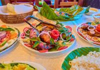 Đồ ăn tại/gần chỗ nghỉ nhà dân