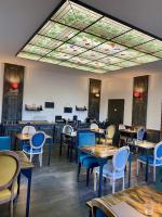 Posezení v ubytování Château de Loubéjac