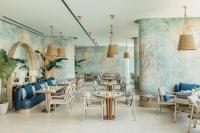 Posezení v ubytování Sea View Mercury Tower Designer Apartment With Pool