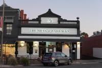 Byggingin sem hótelið er í