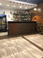 Ο χώρος του lounge ή του μπαρ στο Готель Чертур