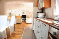Kuchyňa alebo kuchynka v ubytovaní Apartment Zoe