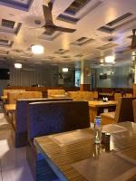 Un restaurant sau alt loc unde se poate mânca la The Satluj Vista