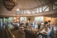 Χώρος καθιστικού στο Copal Tree Lodge a Muy'Ono Resort