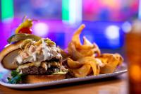 Jídlo v hotelu nebo okolí