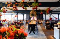 En restaurant eller et andet spisested på Ferienwohnung Gut Immenhof