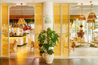 En restaurant eller et andet spisested på Novotel London Blackfriars