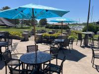 En restaurant eller et andet spisested på Barkers Island Inn Resort & Conference Center