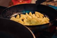 Jídlo v penzionu – hostince nebo okolí