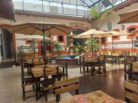 En restaurant eller et andet spisested på Hotel Real de Cortés