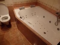 Koupelna v ubytování Hotel Zlatý Kříž