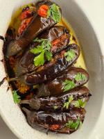 una ciotola di cibo con cozze in salsa di Gulevi Safranbolu Heritage Hotel a Safranbolu