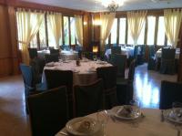 Reštaurácia alebo iné gastronomické zariadenie v ubytovaní Hotel La Duquesa