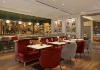 Ποτά στο The Cura Hotel Kensington, London, a Tribute Portfolio Hotel