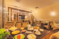 Jídlo v hotelu nebo okolí