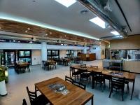 En restaurant eller et andet spisested på Gurye Jiri Mt Resort