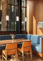 Khu vực ghế ngồi tại One&Only Moonlight Basin