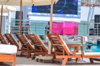 Večerní zábavní program pro hosty v ubytování Sun City Hotel - The Gabriel