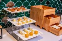 Jídlo v hotelu nebo okolí