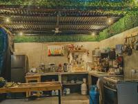 Příslušenství pro přípravu čaje a kávy v ubytování Nipaville Haven