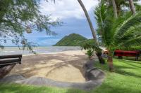 Naturlandskabet i nærheden af villaen