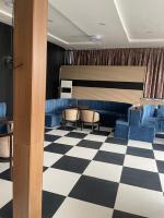 Χώρος καθιστικού στο Eduardo Hotel Abuja