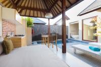 Theanna Villa and Spa Cangguにあるベッド
