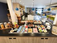 Jídlo v hotelu nebo okolí