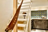 A kitchen or kitchenette at Designer - A10