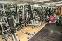 Fitness centrum a/nebo fitness zařízení v ubytování Saffron Boutique Hotel