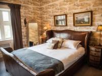 Postel nebo postele na pokoji v ubytování Mitton Hall Hotel